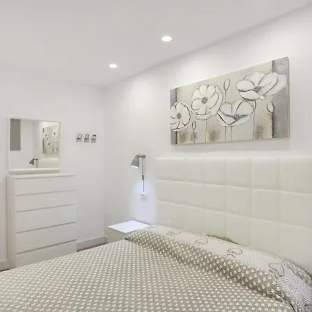 1 Bedroom David Near The In Americas *